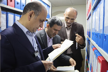 استاندار از سازمان اسناد و کتابخانه ملی گیلان بازدید کرد